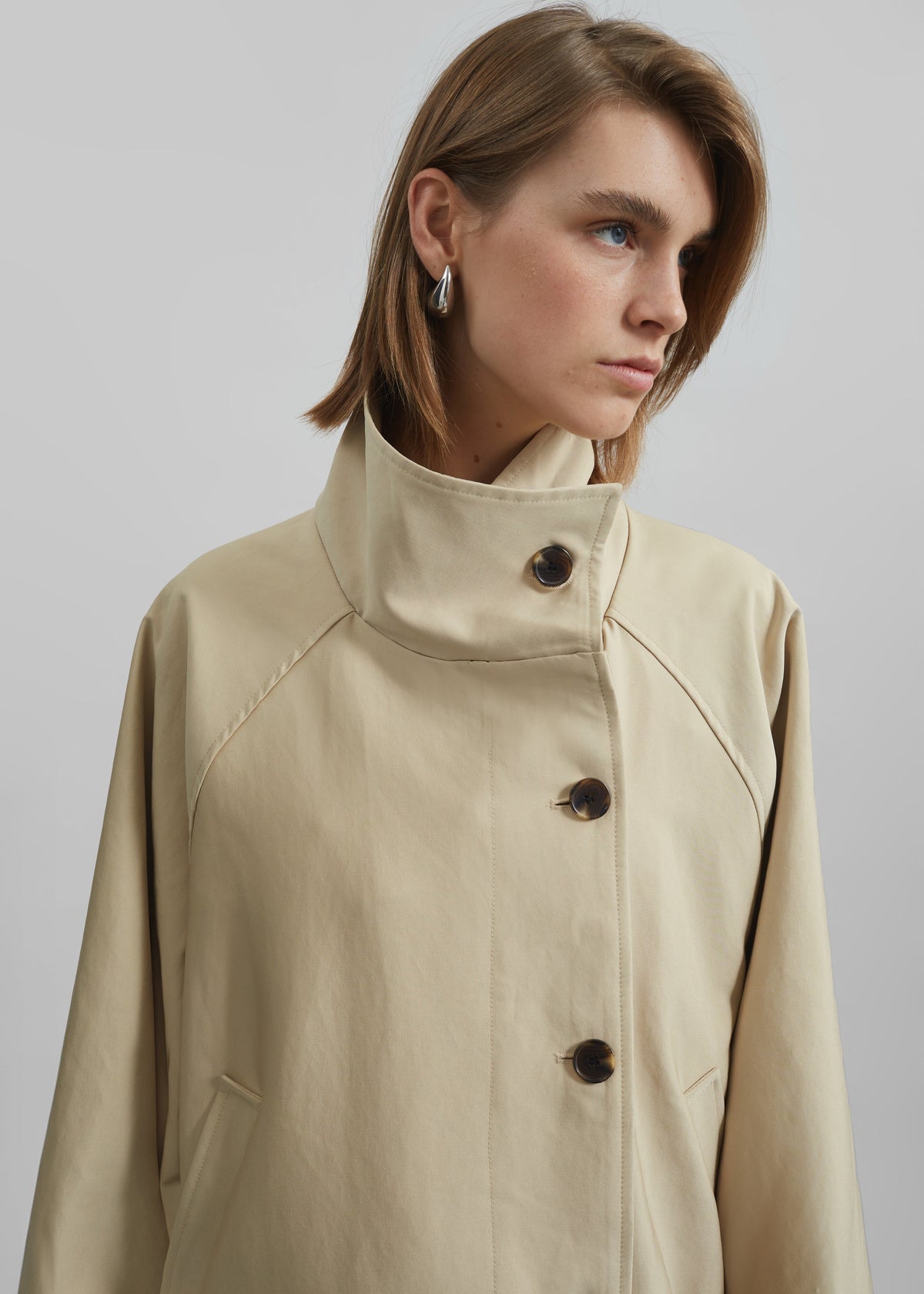 Alberta Short Trench - Beige β view 5 of 11