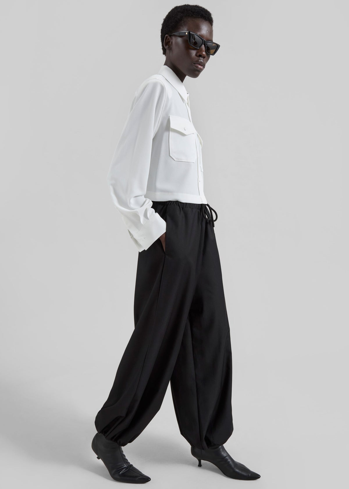 Aubray Balloon Pants - Black β view 3 of 7
