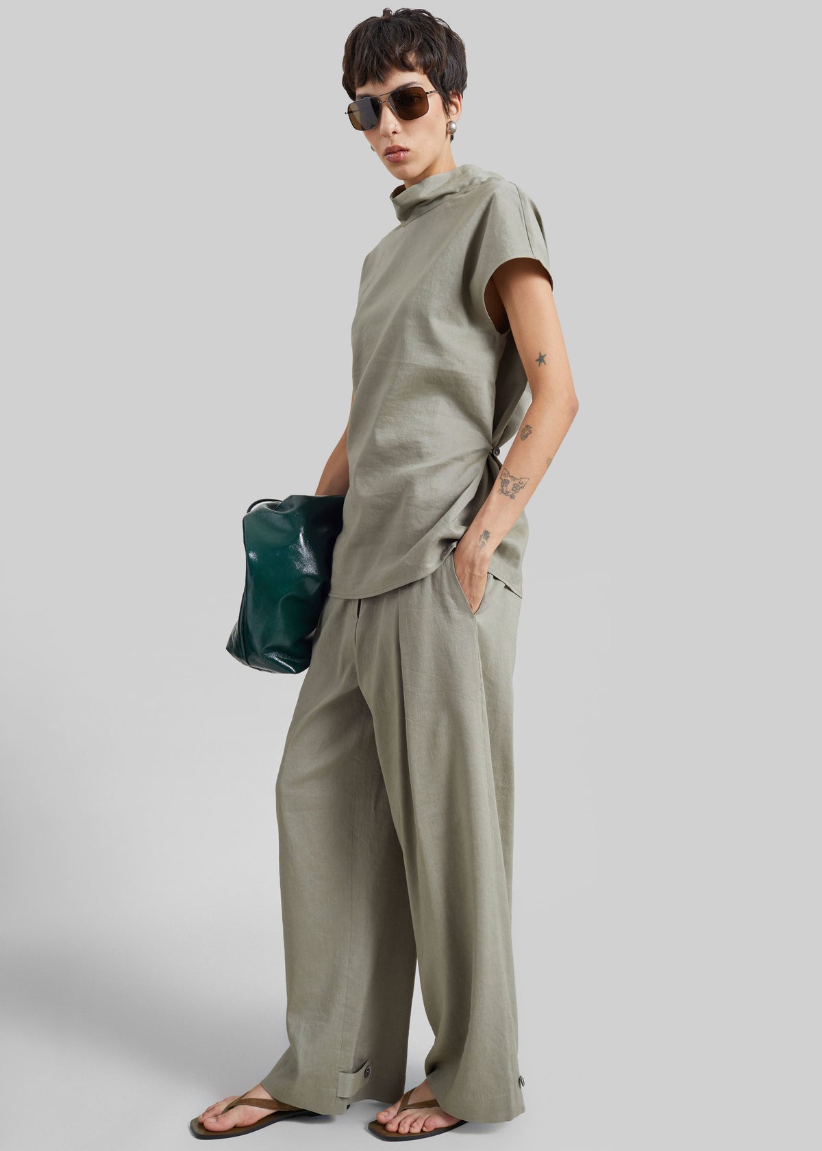Auray Adjustable Back Top - Olive β view 2 of 6