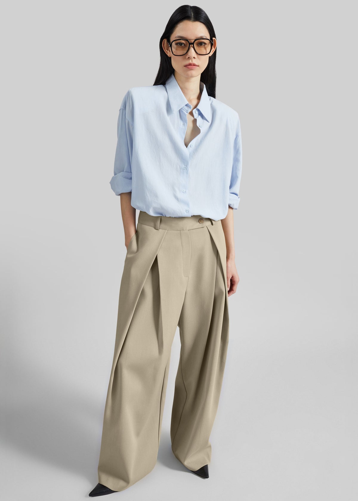 Avray Pleated Trousers - Beige β view 1 of 11