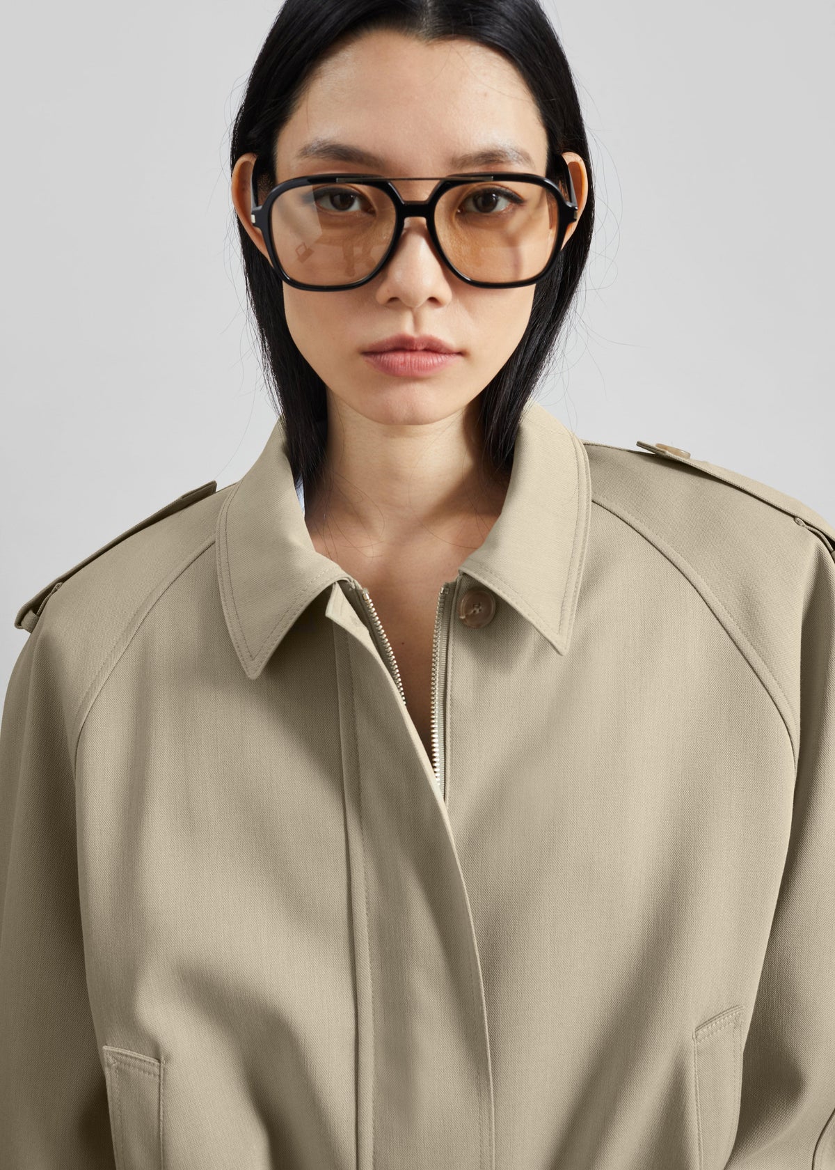 Avray Short Trench - Beige β view 3 of 7