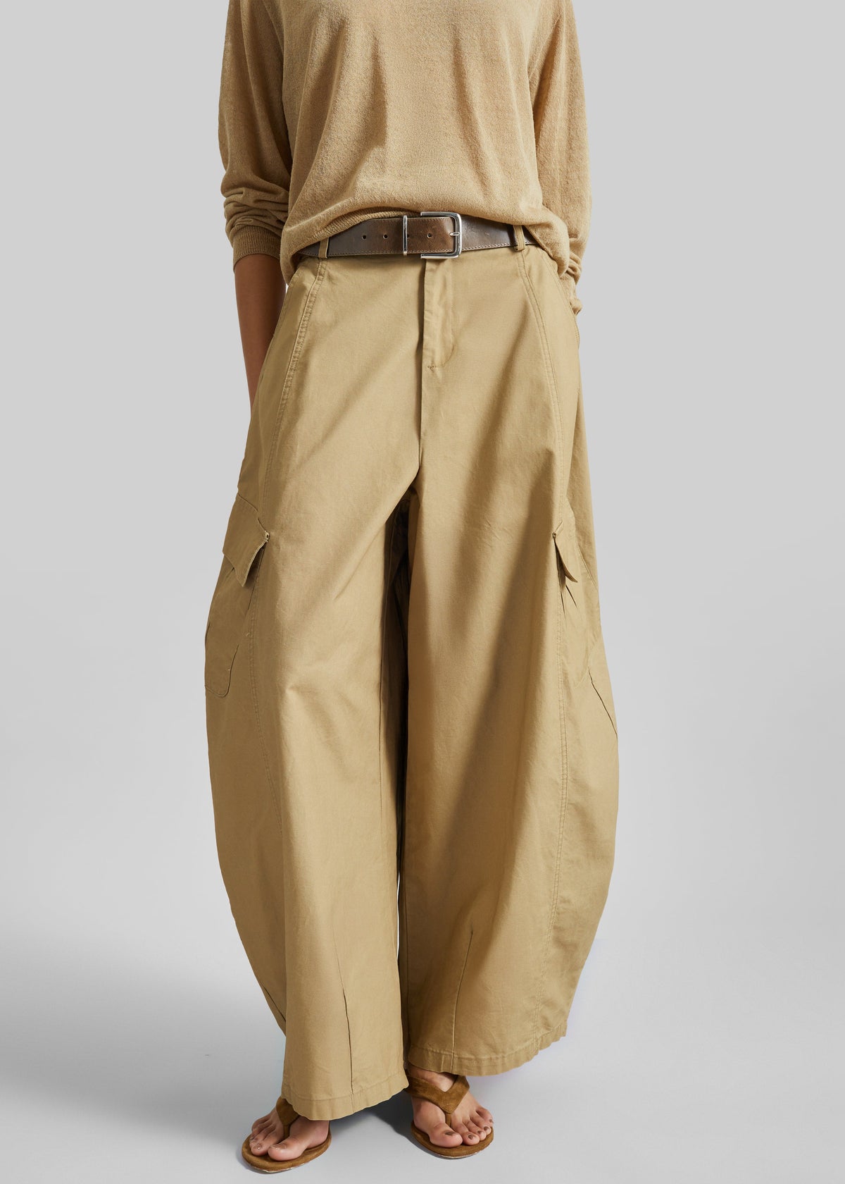 Baixa Barrel Cargo Pants - Beige β view 4 of 8