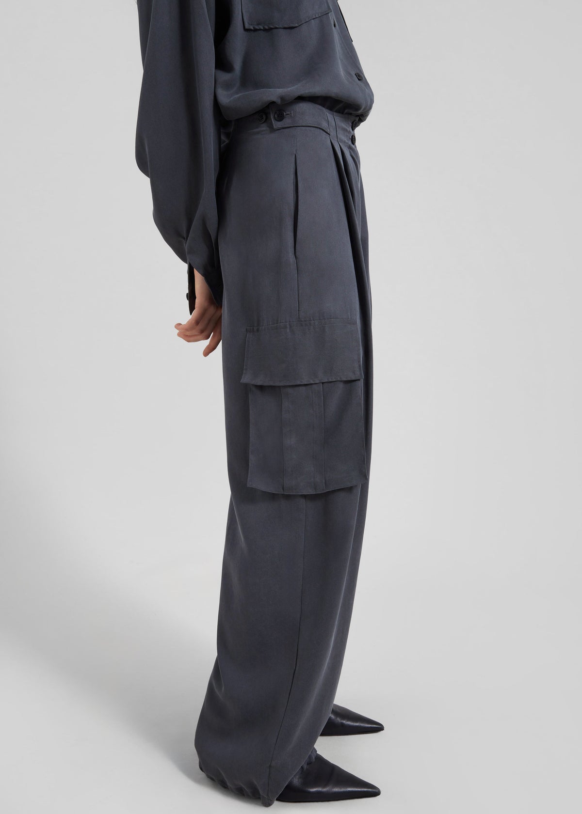 Balsta Cargo Pants - Dark Grey β view 1 of 8
