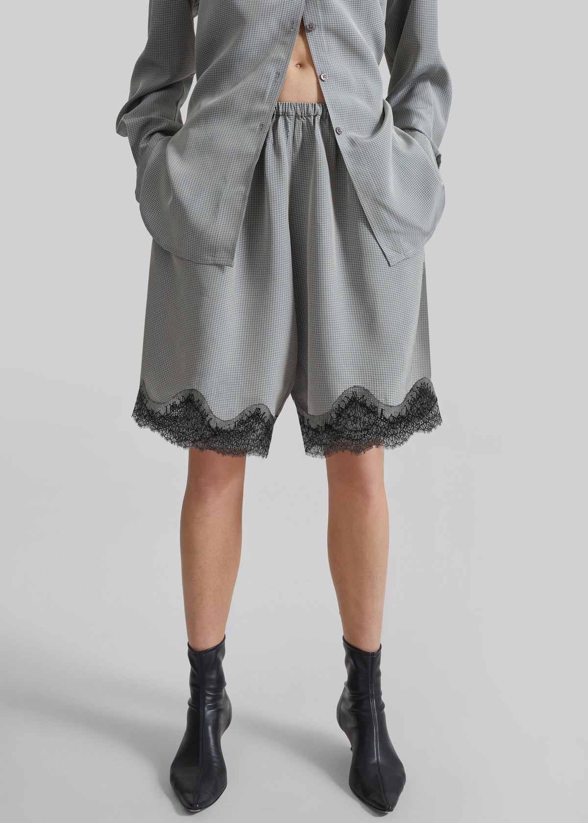 Baxter Lace Bermuda Shorts - Checked Grey β view 4 of 7