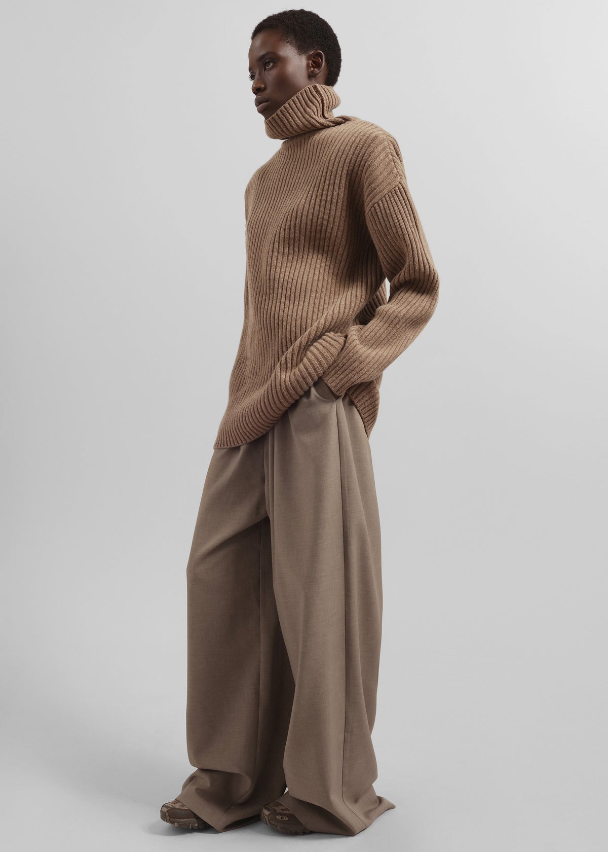 Baxter Track Pants - Taupe β view 5 of 9