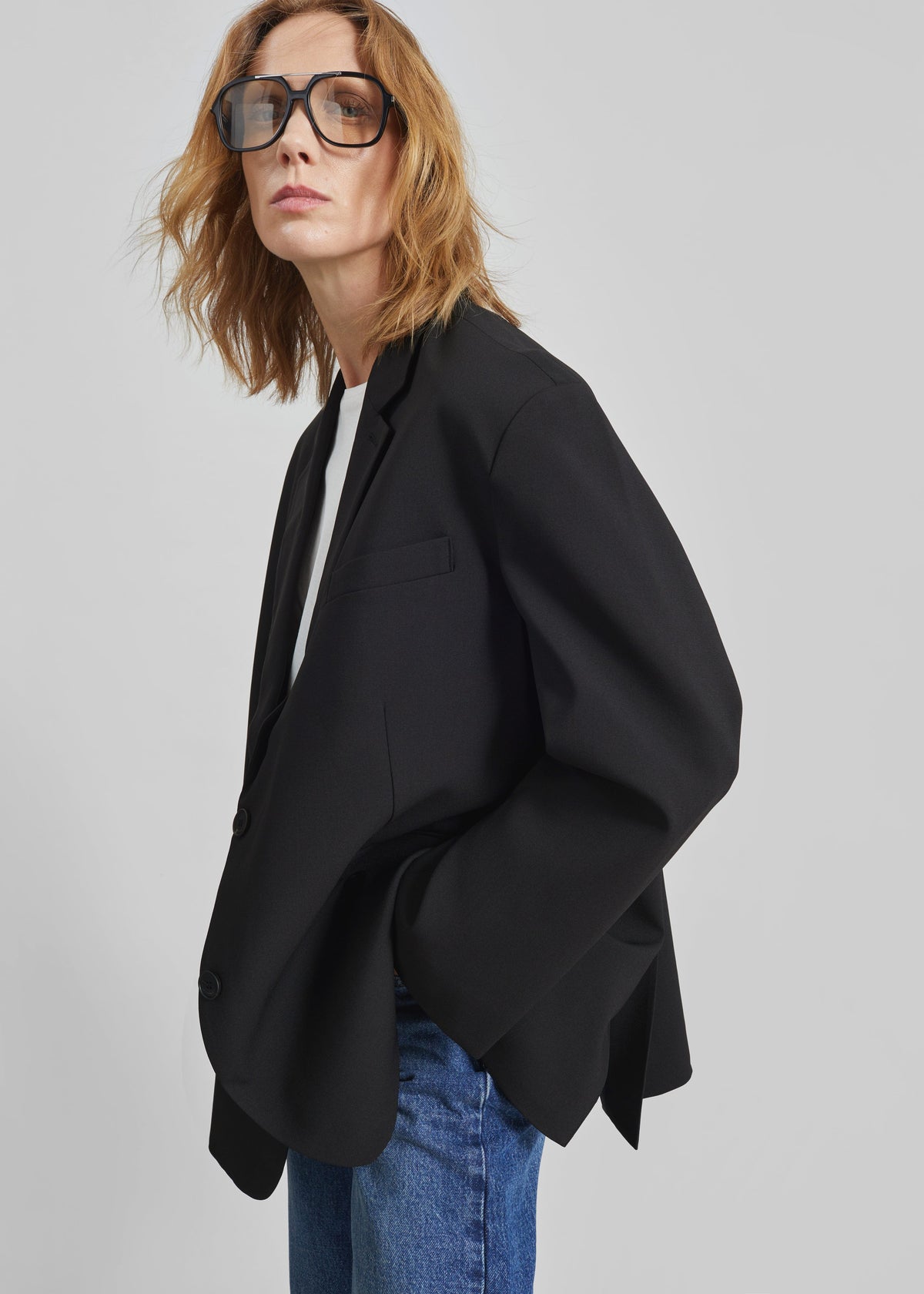 Bea Blazer - Black β view 2 of 11