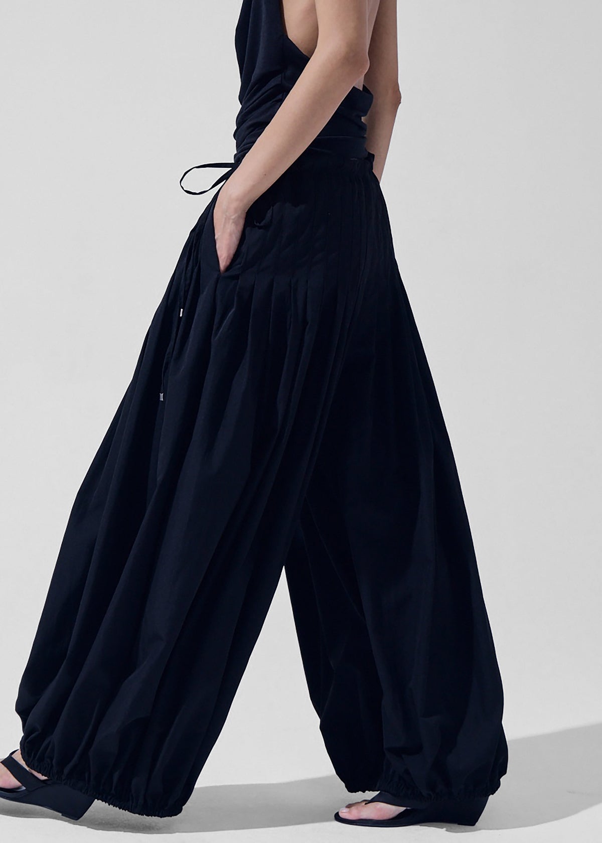 Berson Gathered Balloon Pants - Black β view 8 of 9