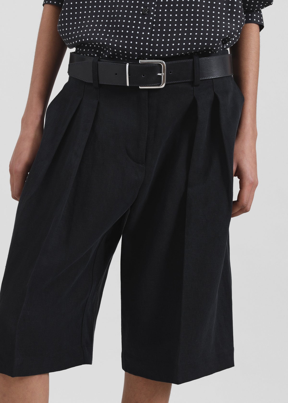 Bilbao Pleated Linen Bermuda Shorts - Black β view 2 of 6