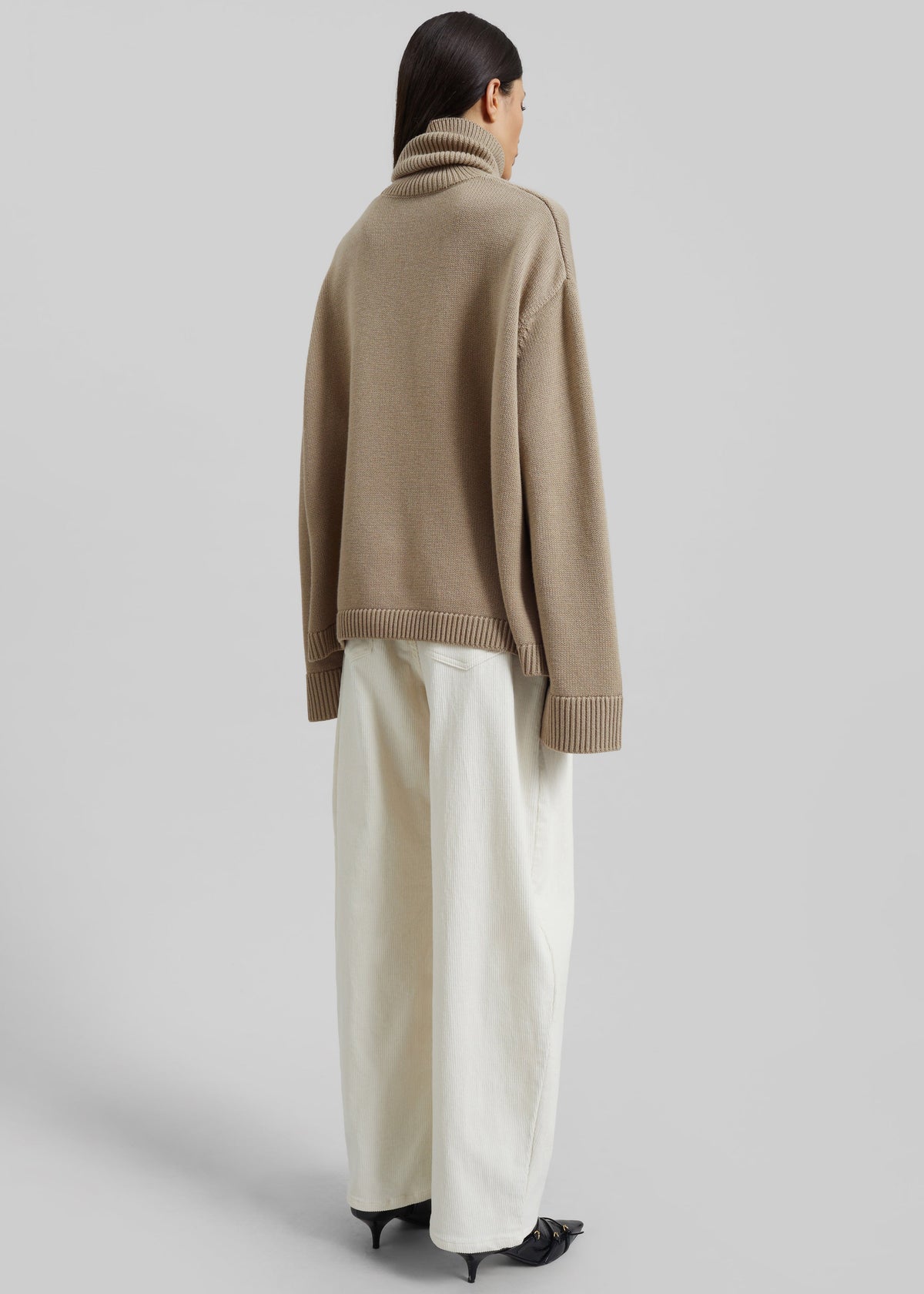 Caistor Corduroy Barrel Leg Pants - Ivory β view 7 of 8