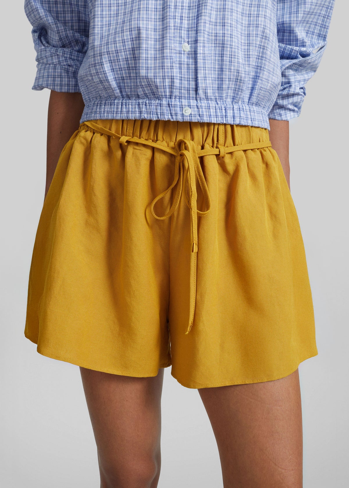 Caligny Linen Shorts - Mustard β view 4 of 9