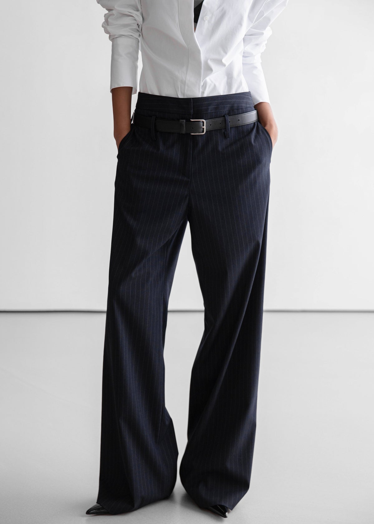 Camlez Low Belt Loop Trousers - Navy Pinstripe β view 5 of 12