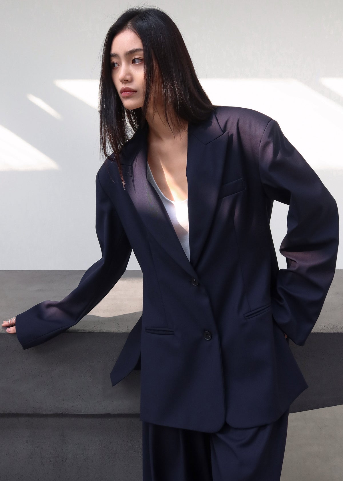 Canmore Double Vent Blazer - Navy β view 1 of 13