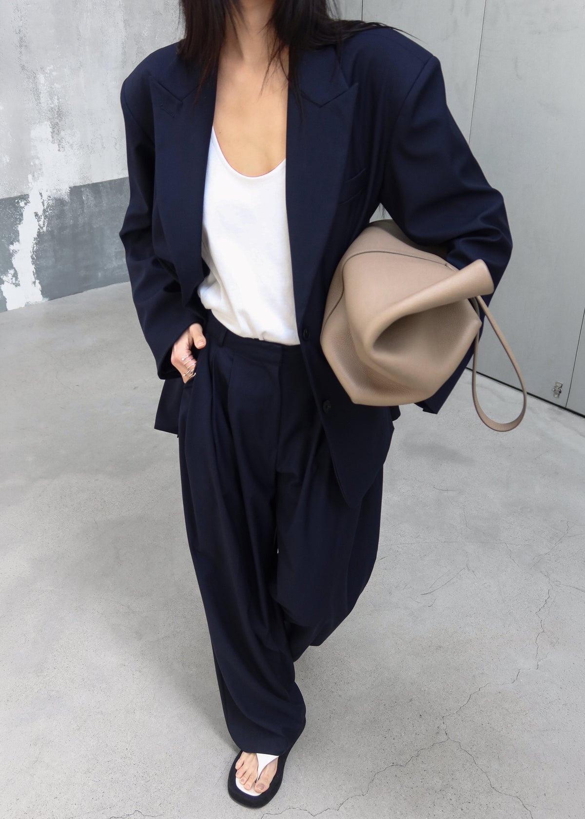 Canmore Pleated Trousers - Navy β view 3 of 8
