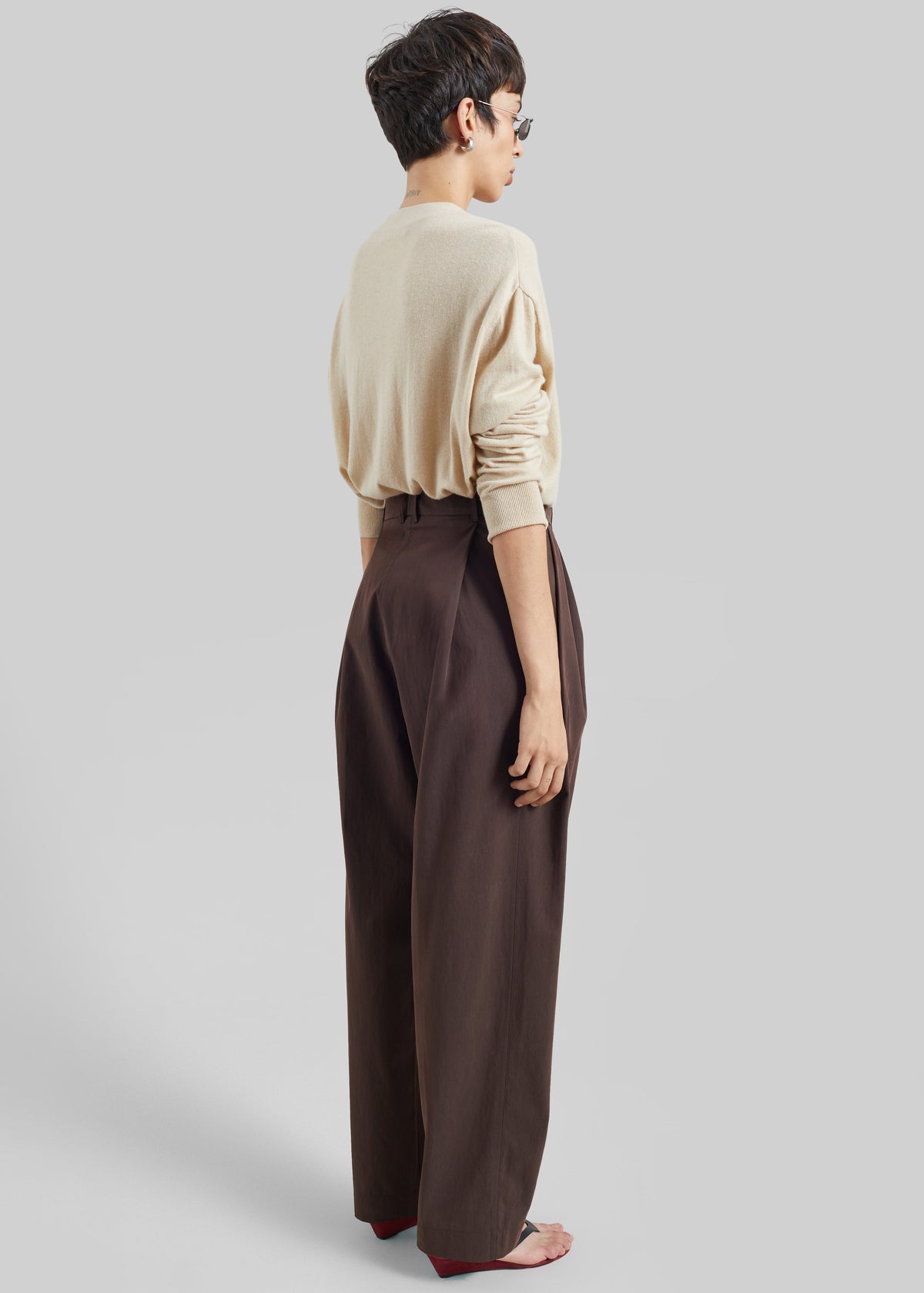 CO Pleated Pants - Chocolate β view 5 of 6