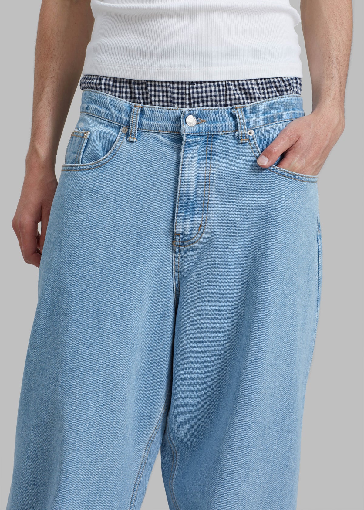 Connor Jeans - Worn Wash β view 6 of 9