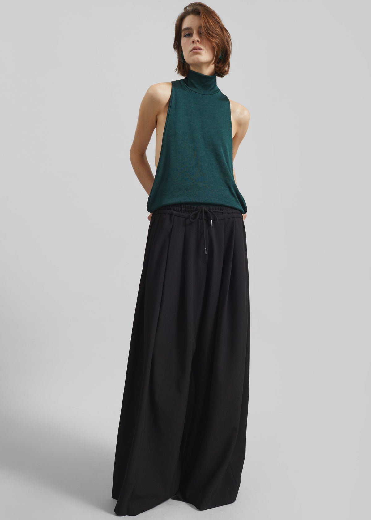 Corlen Pleated Wide Pants - Black β view 7 of 9