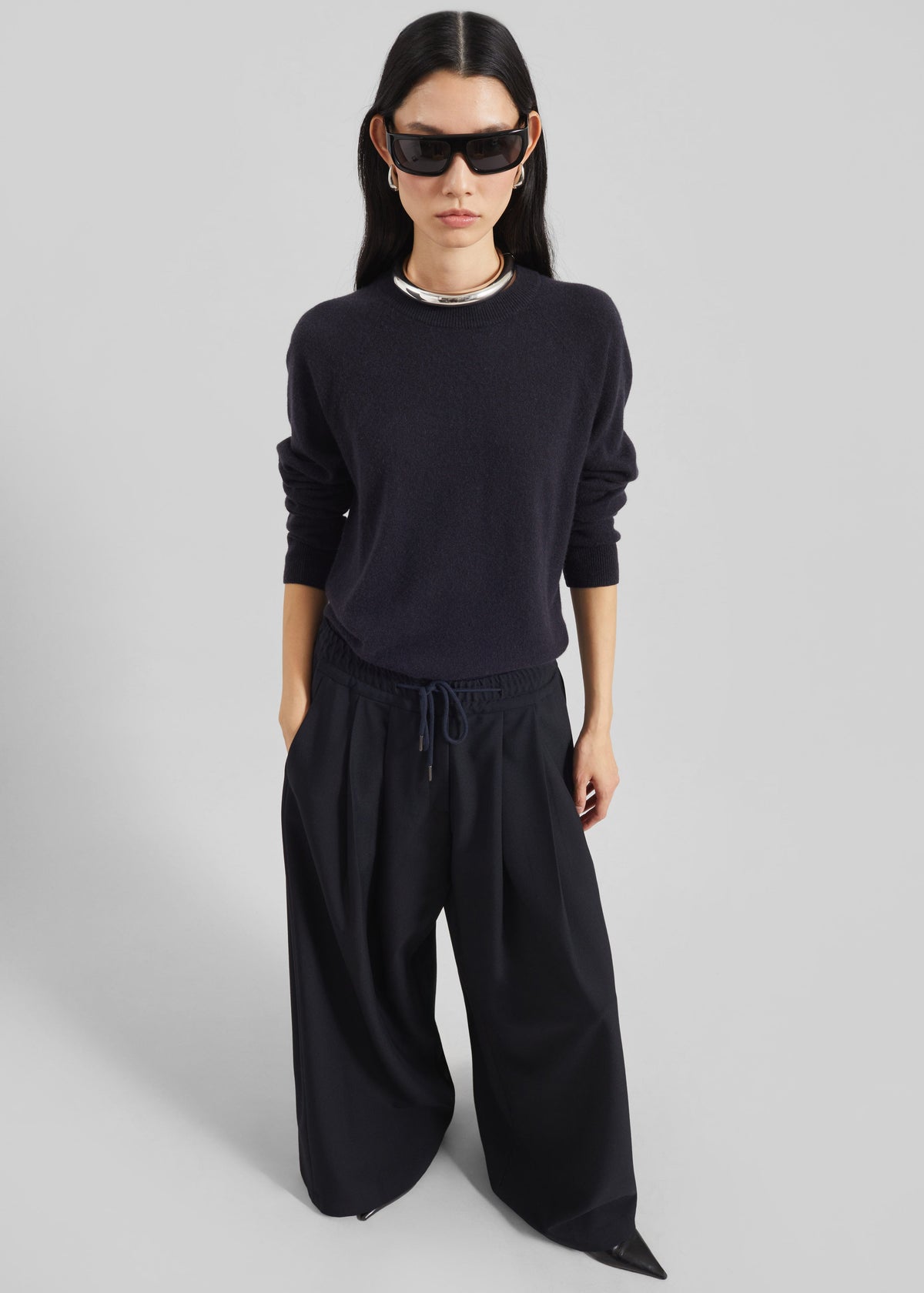 Corlen Pleated Wide Pants - Dark Navy β view 3 of 9