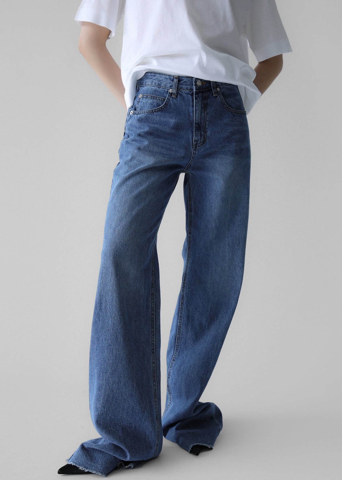 Cromer Jeans - Medium Wash β view 5 of 10