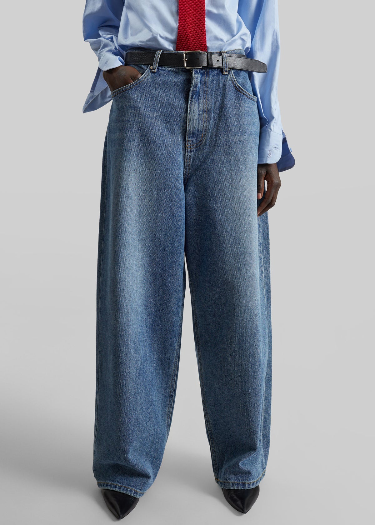 Dawson Wide Leg Jeans - Medium Wash β view 3 of 9