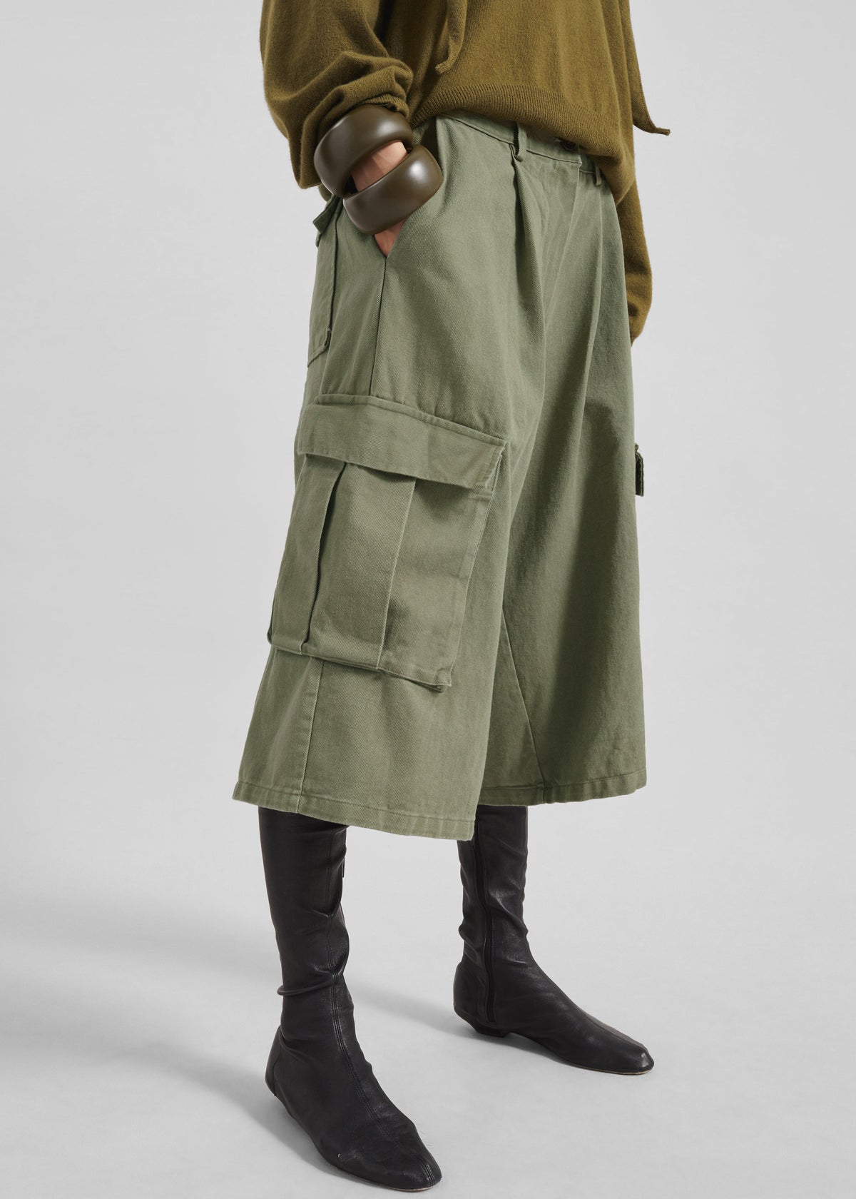 Dorva Cargo Bermuda Shorts - Pale Olive β view 3 of 11