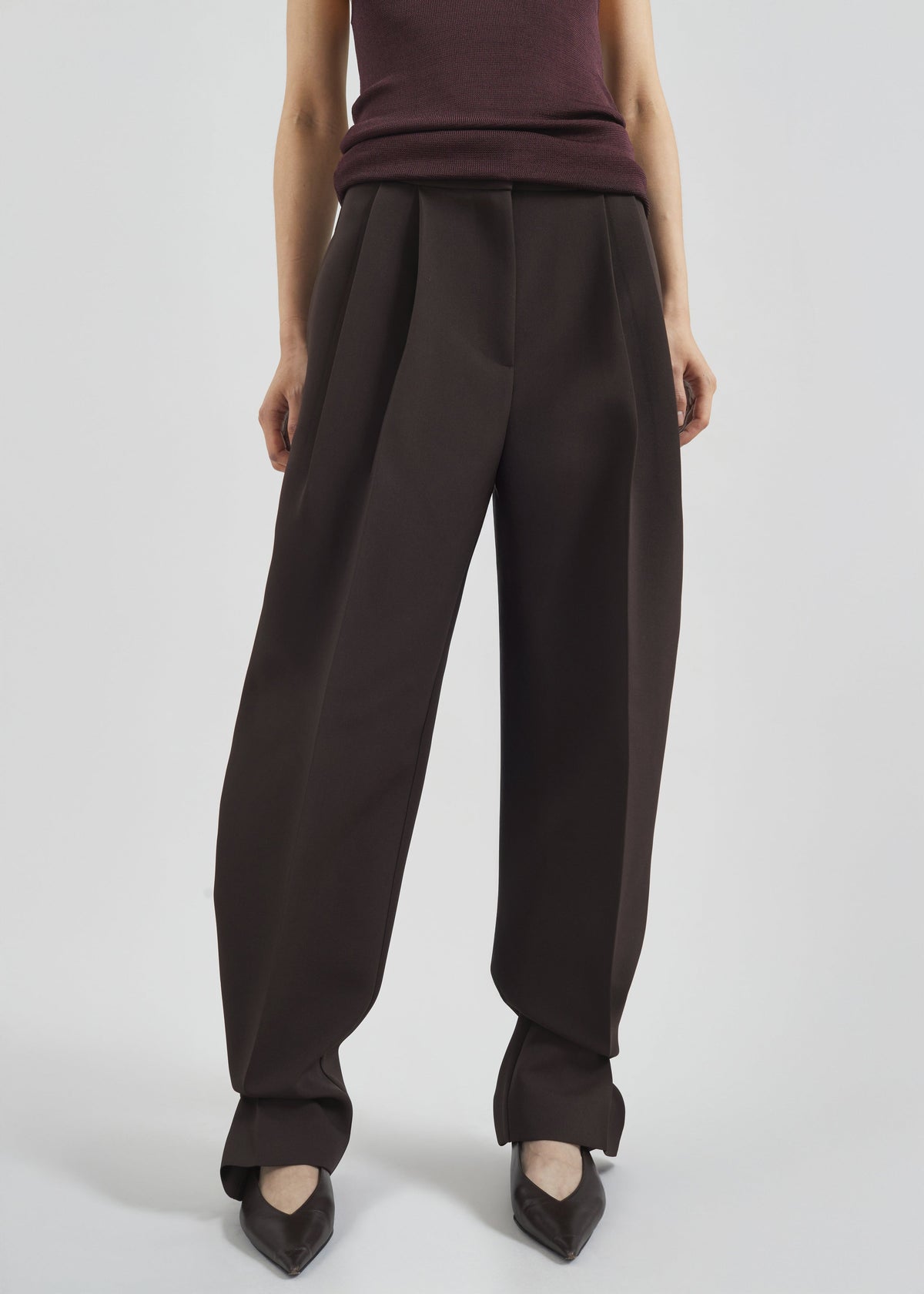 Doyer Pleated Trousers - Brown β view 6 of 10