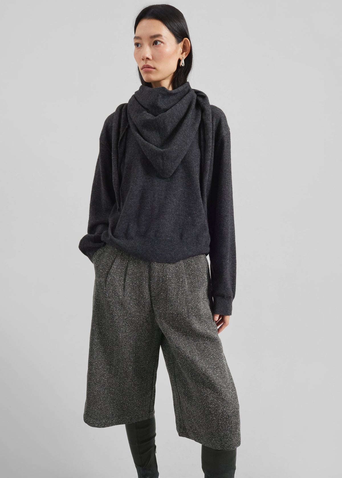 Dunley Bermuda Shorts - Charcoal Melange β view 6 of 9