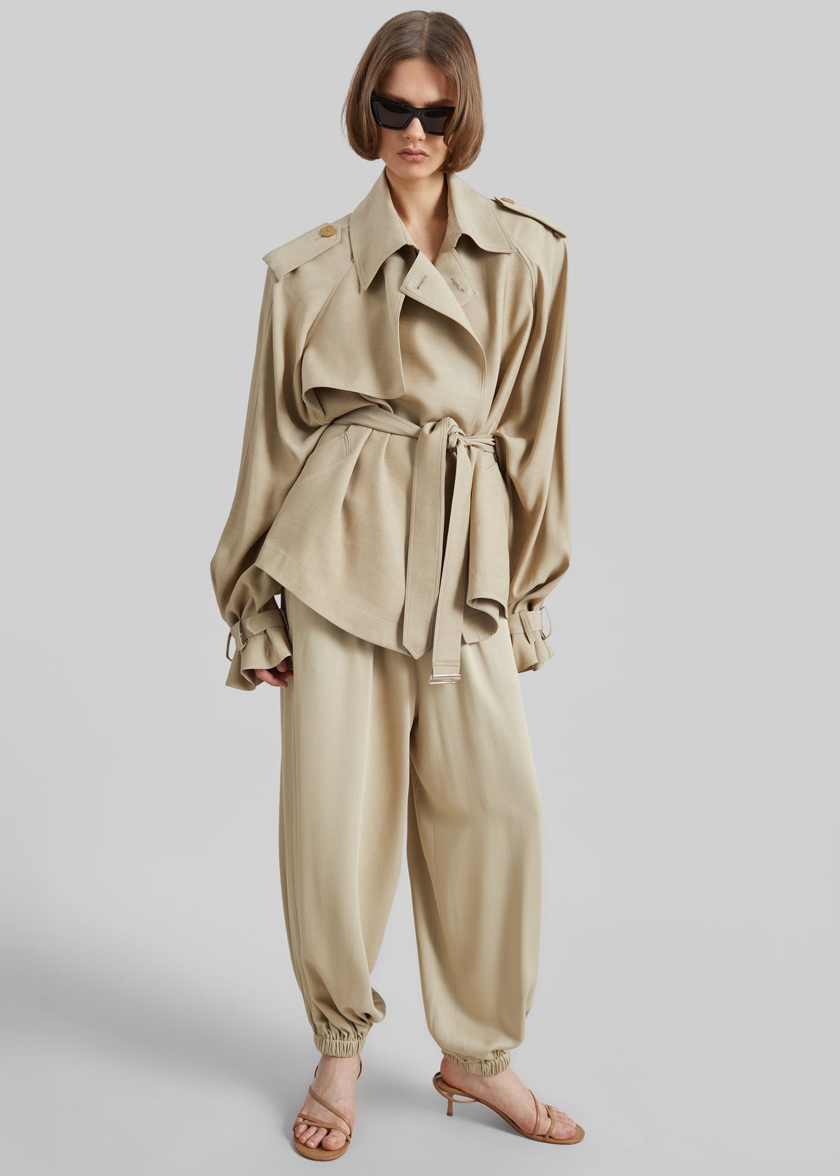 Elva Fluid Short Trench - Beige β view 8 of 11