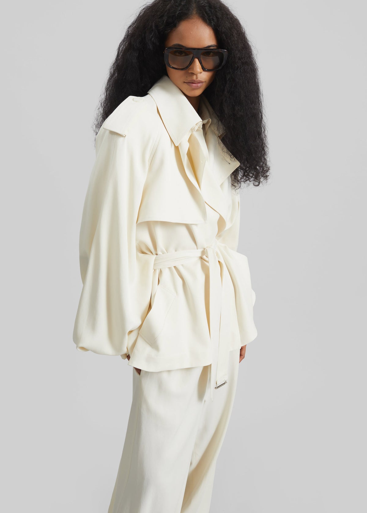 Elva Fluid Short Trench - Ivory β view 8 of 10