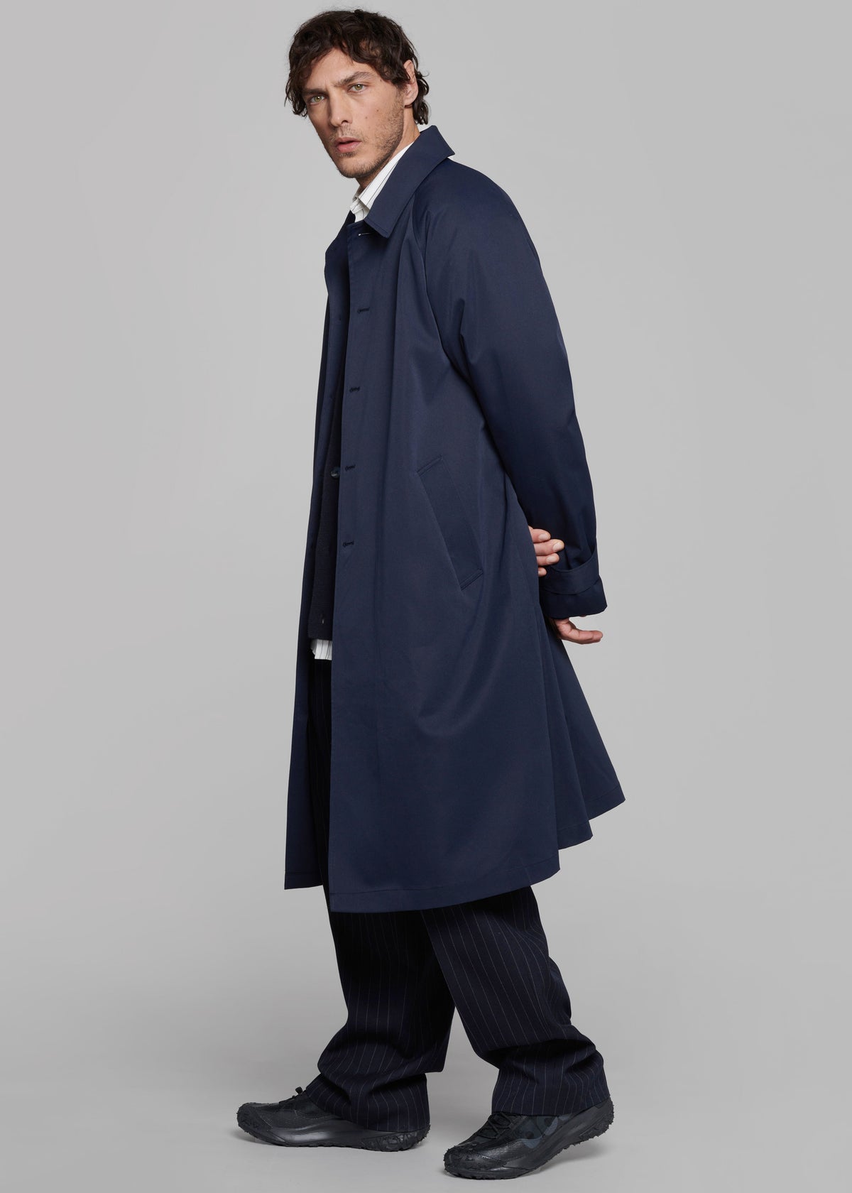 Emil Trench - Navy β view 3 of 8