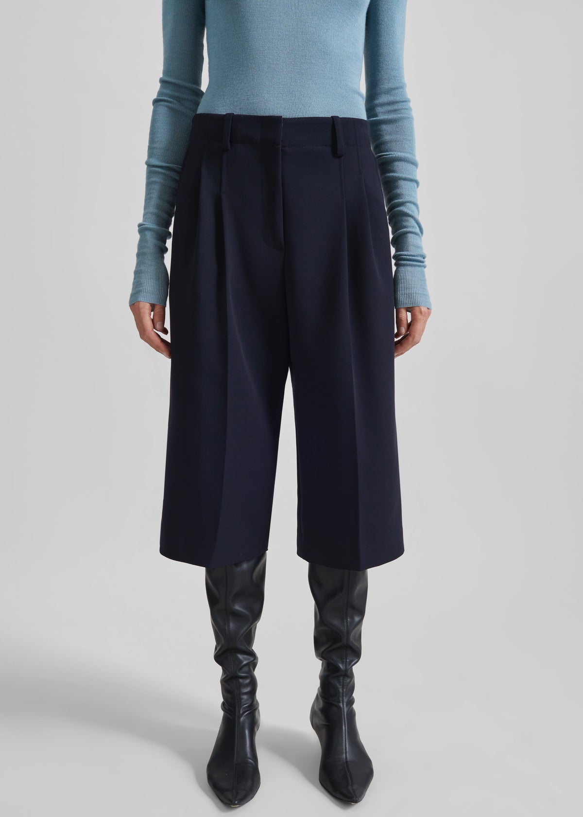 Gio Wool Pleated Bermuda Shorts - Navy β view 5 of 7