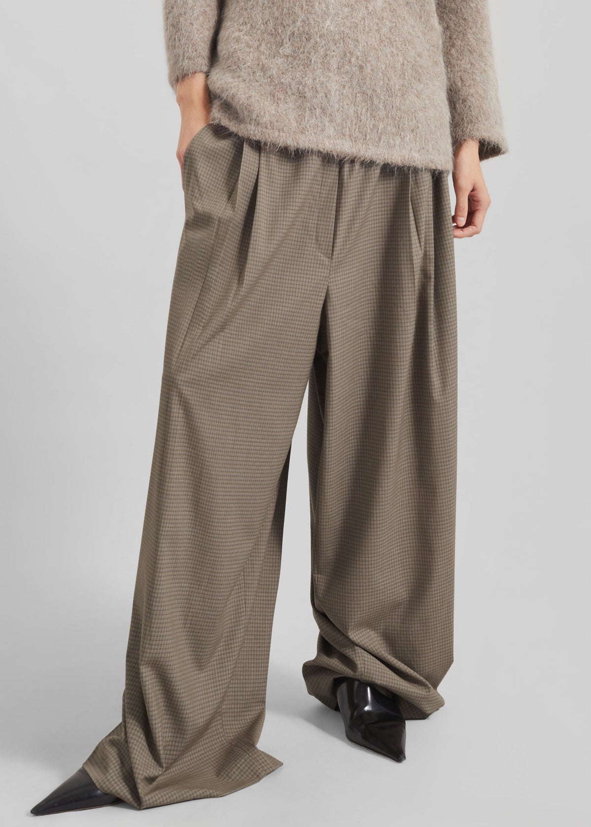 Gistel Pleated Pants - Beige Plaid β view 6 of 9