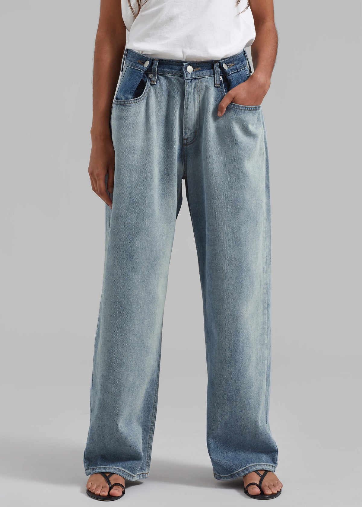 Hayla Contrast Denim Pants - Light Wash/Blue β view 8 of 10