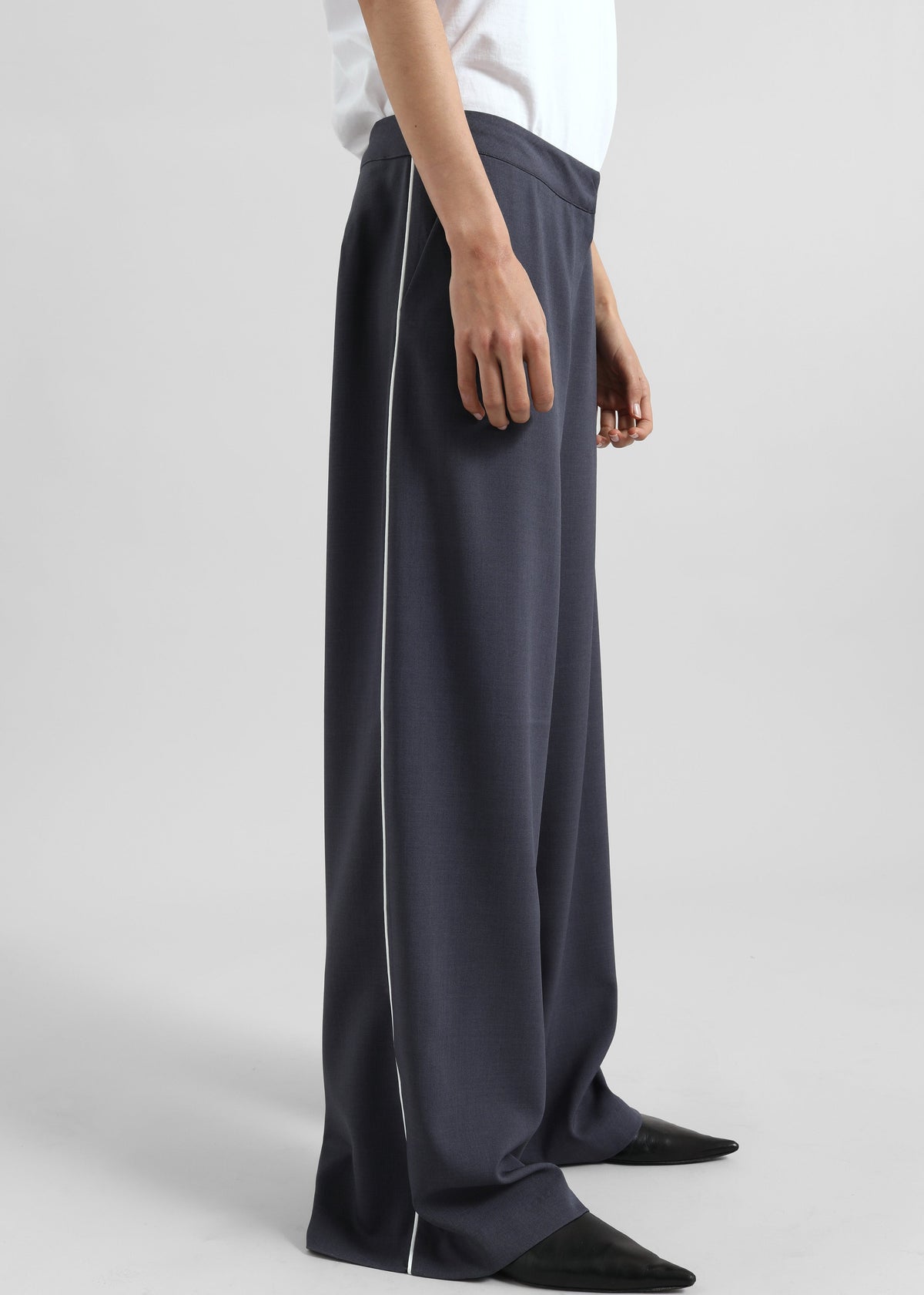 Kemi Contrast Trim Pants - Dark Blue β view 3 of 8