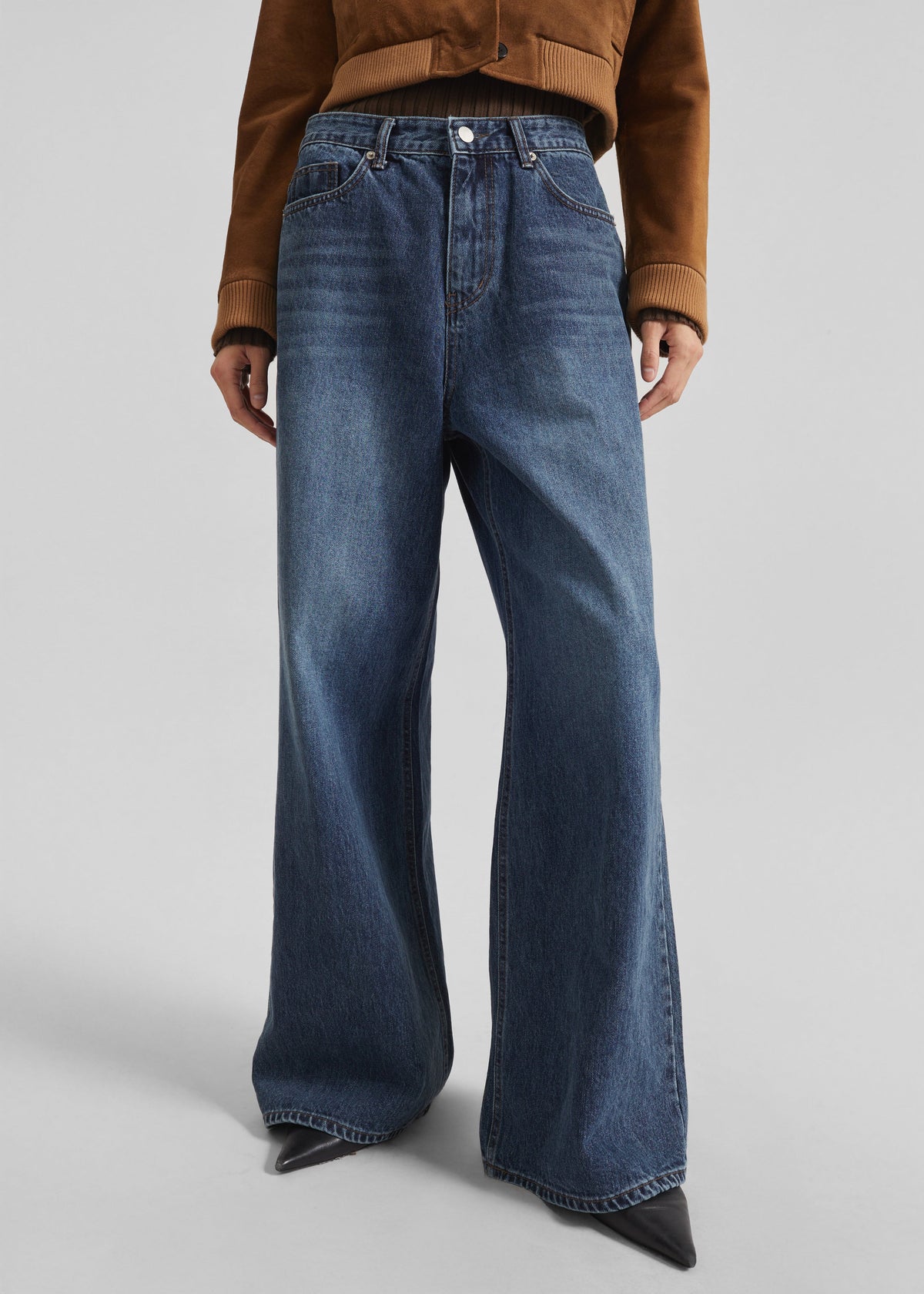 Larvik Wide Jeans - Medium Wash β view 3 of 8