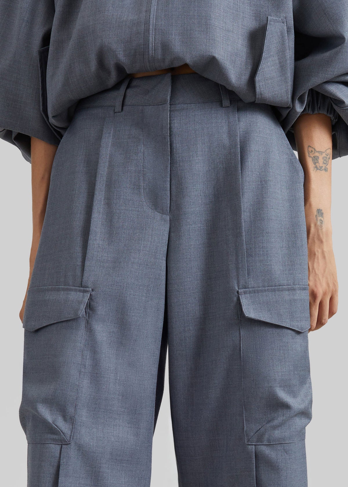 Linar Cargo Bermuda Shorts - Grey Melange β view 4 of 8