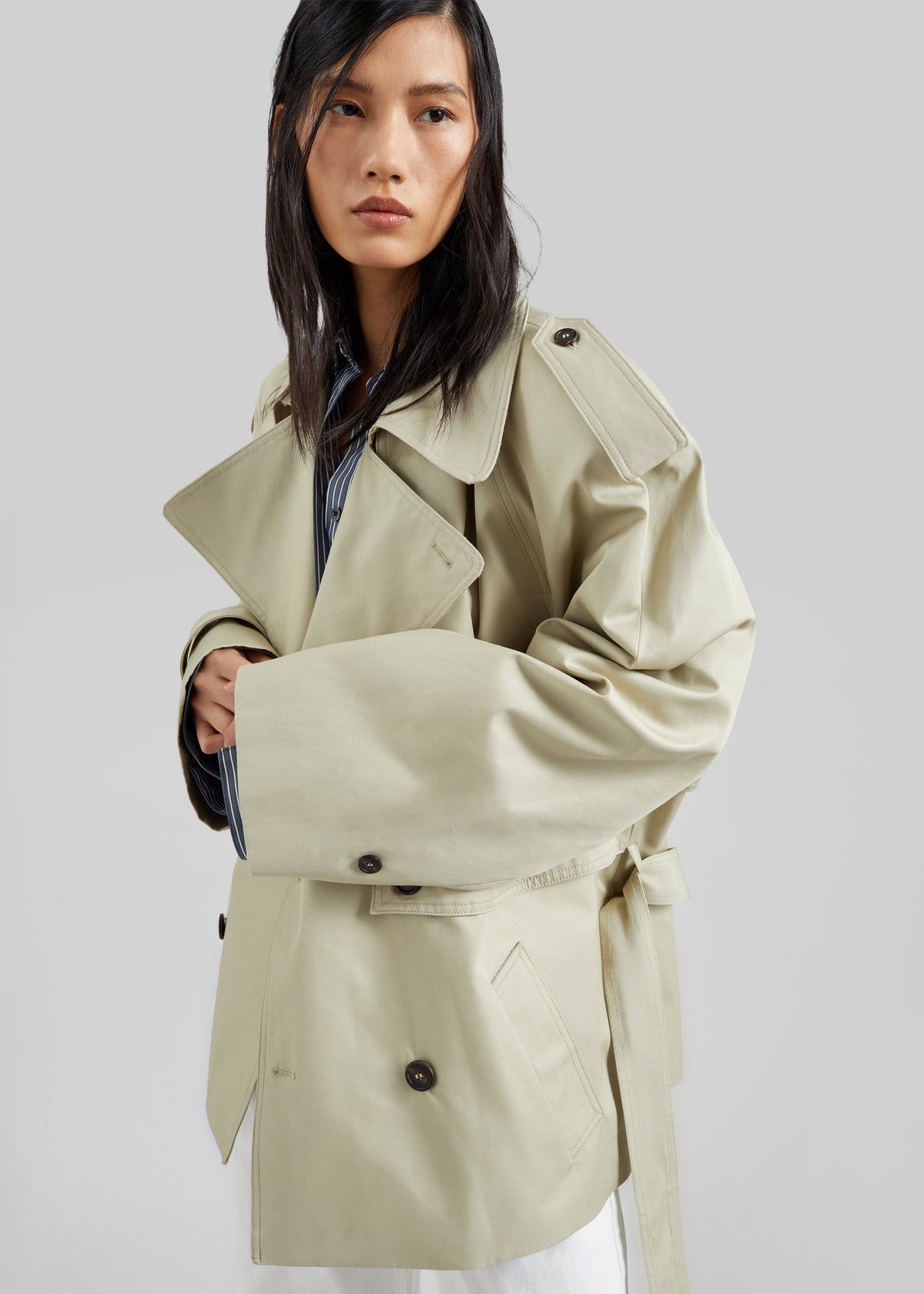 Linsell Short Trench - Beige β view 3 of 8