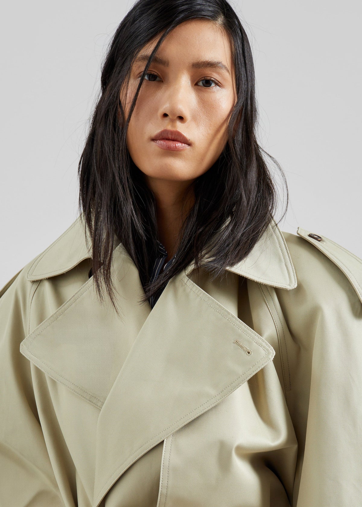 Linsell Short Trench - Beige β view 4 of 8