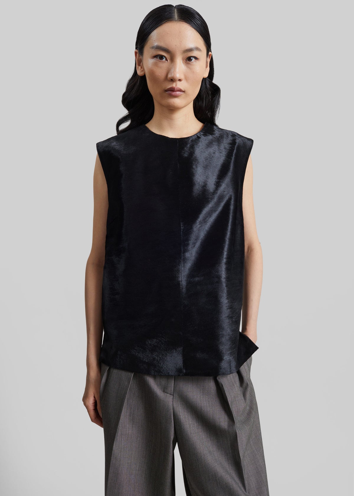 Loulou de Saison Juni Sleeveless Straight Top - Black β view 2 of 6