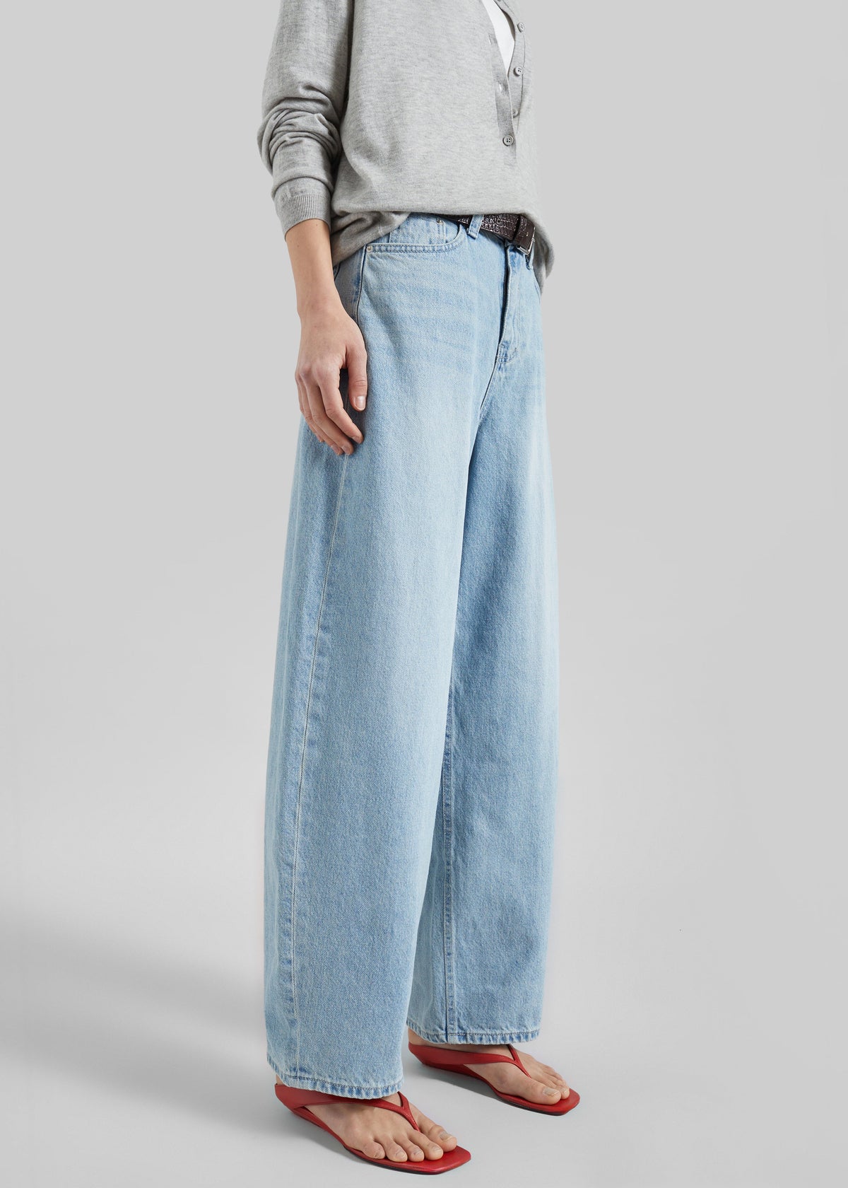 Lucena Barrel-Leg Jeans - Light Wash β view 5 of 9