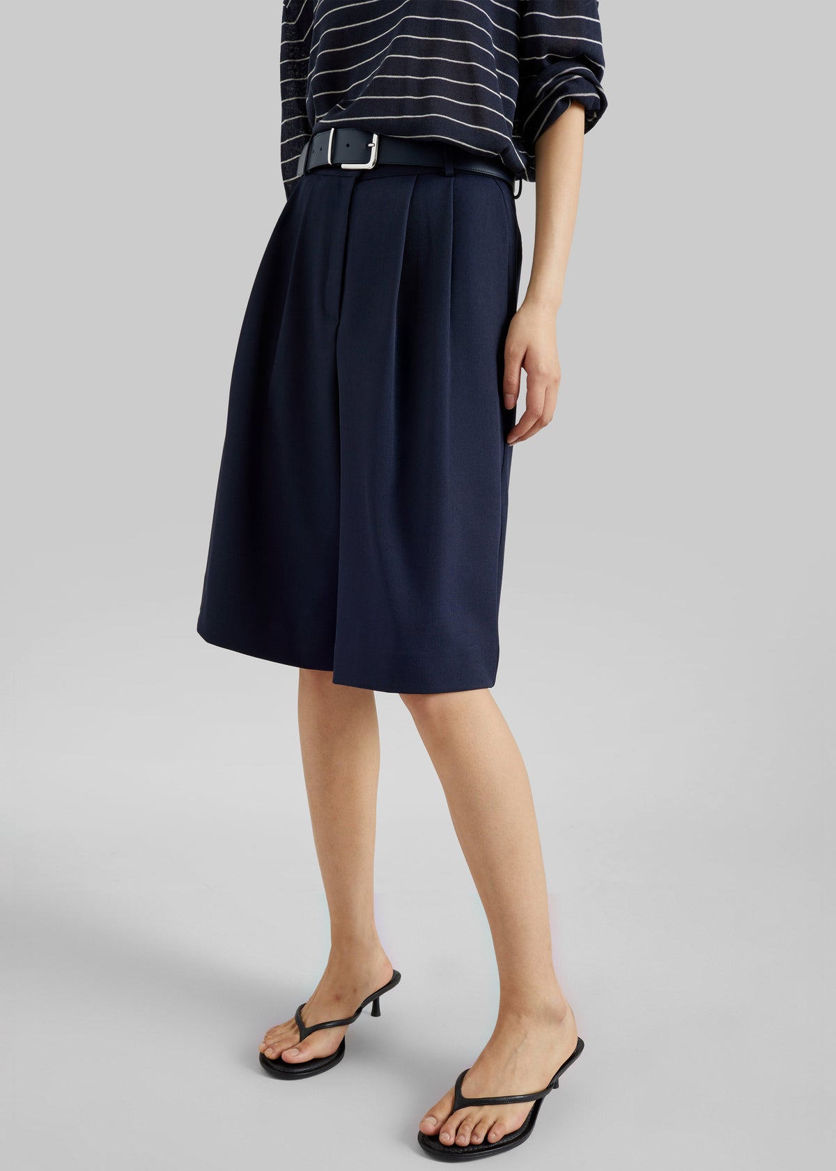 Martel Pleated Bermuda Shorts - Navy β view 4 of 9