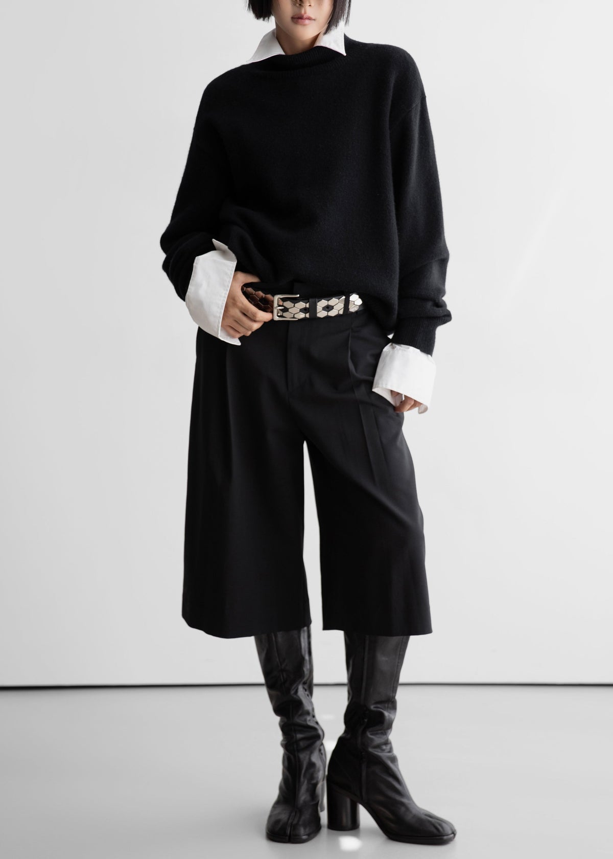 Meldert Bermuda Shorts - Black β view 7 of 10