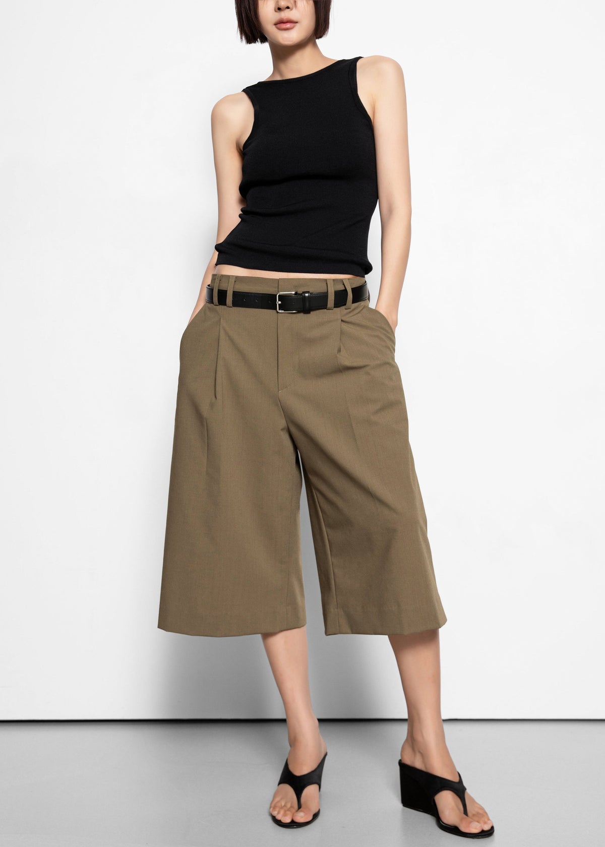 Meldert Bermuda Shorts - Khaki Brown β view 7 of 10