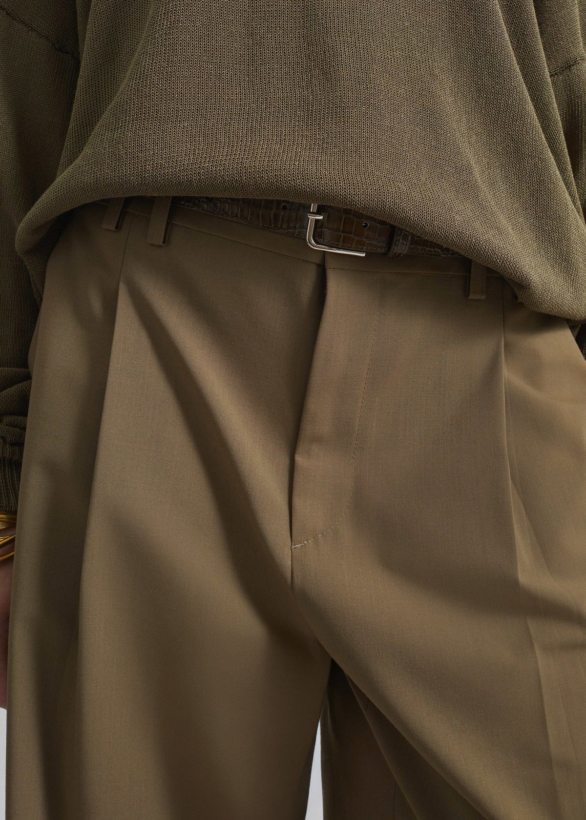Meldert Bermuda Shorts - Khaki Brown β view 4 of 10