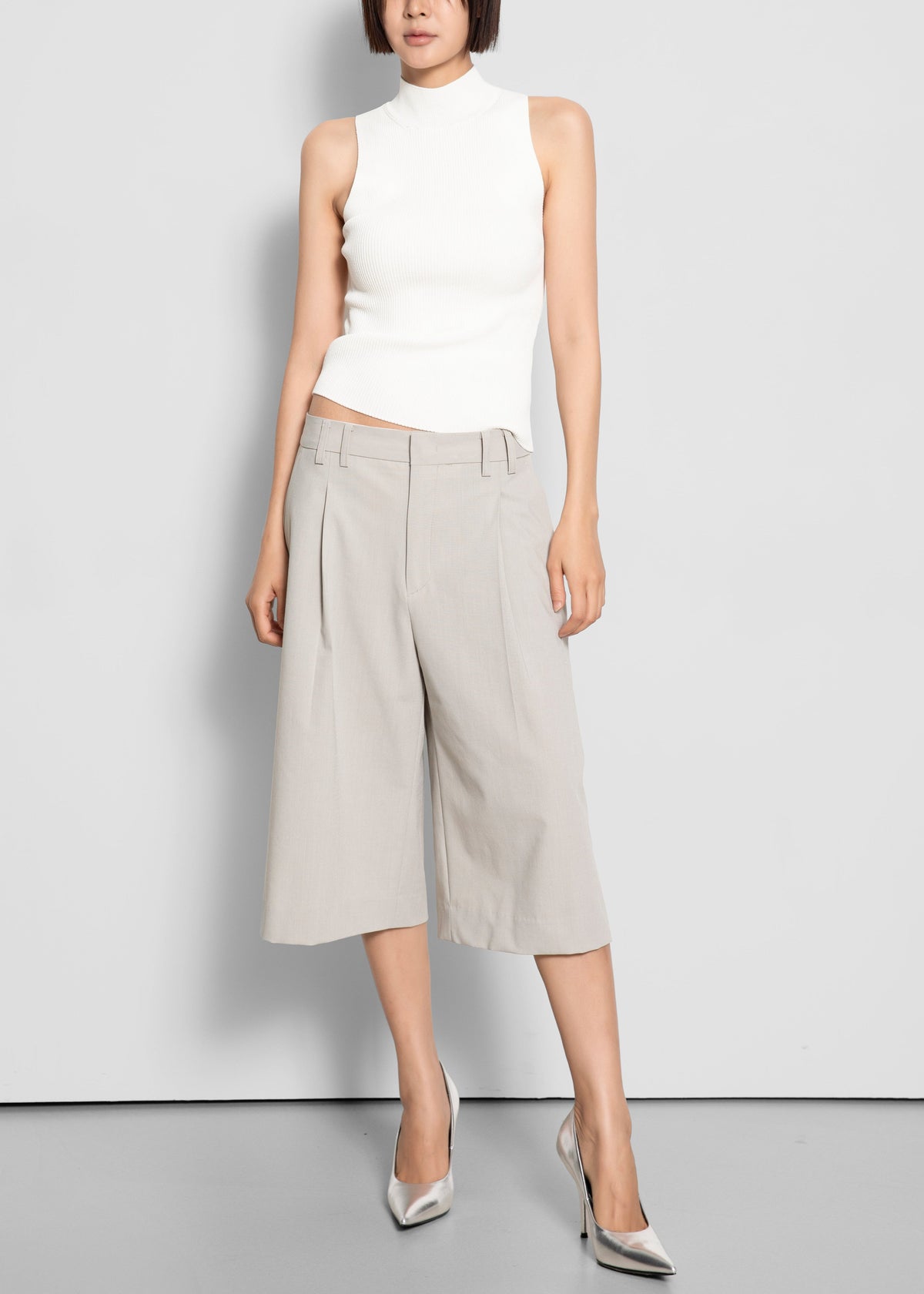 Meldert Bermuda Shorts - Stone β view 2 of 8