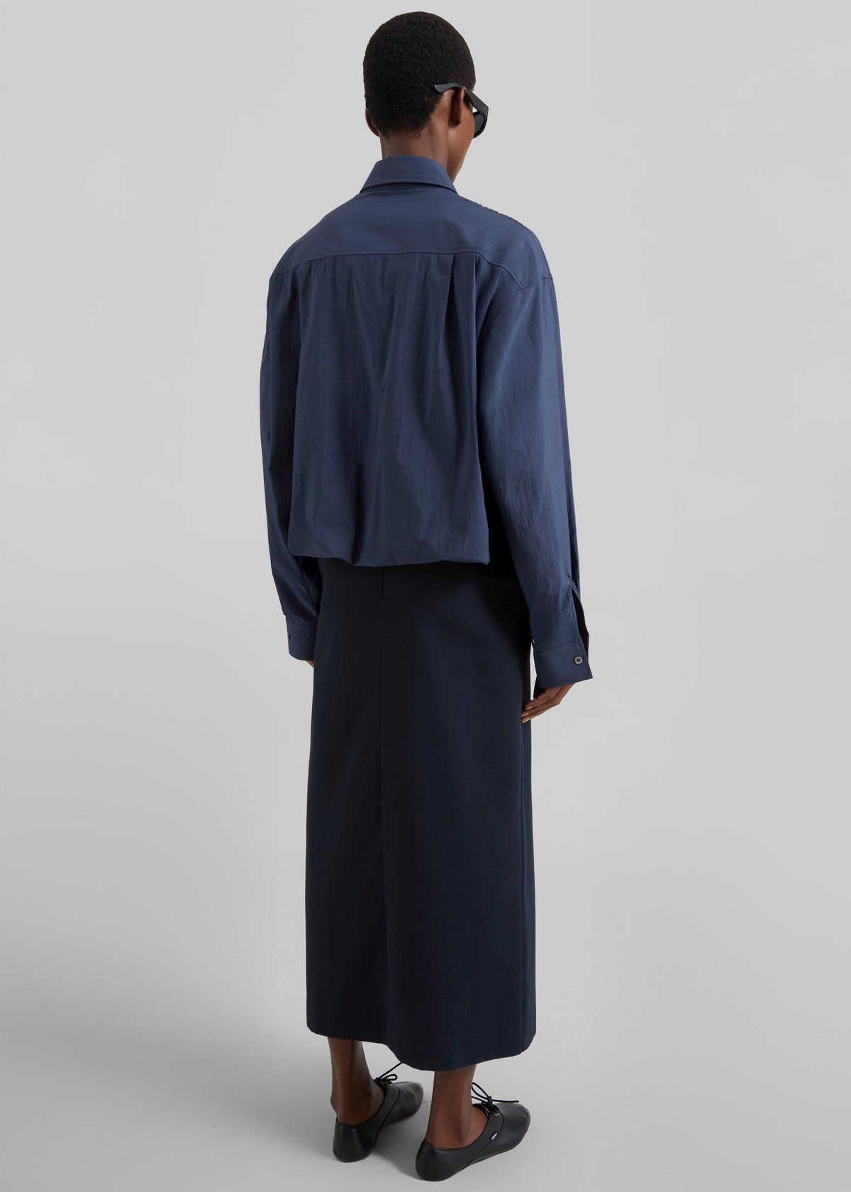 Mery Elastic Hem Shirt - Navy β view 8 of 9