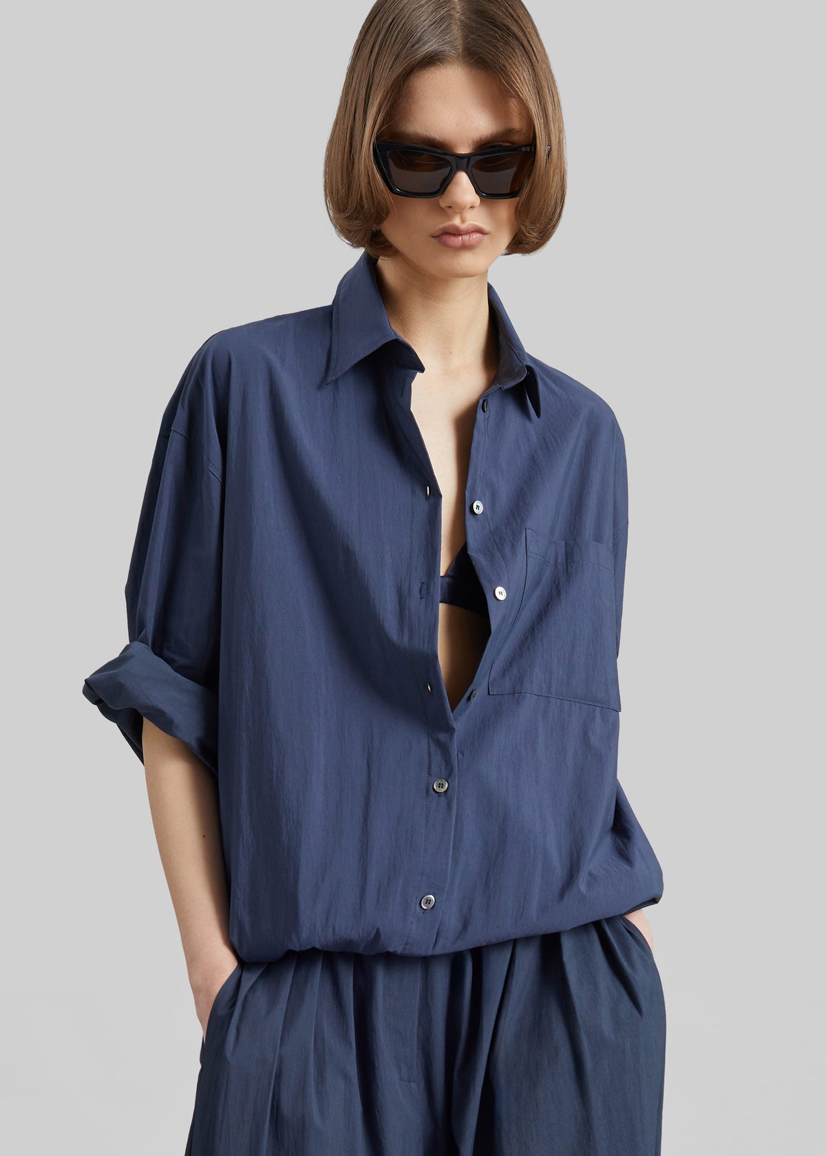 Mery Elastic Hem Shirt - Navy β view 5 of 9