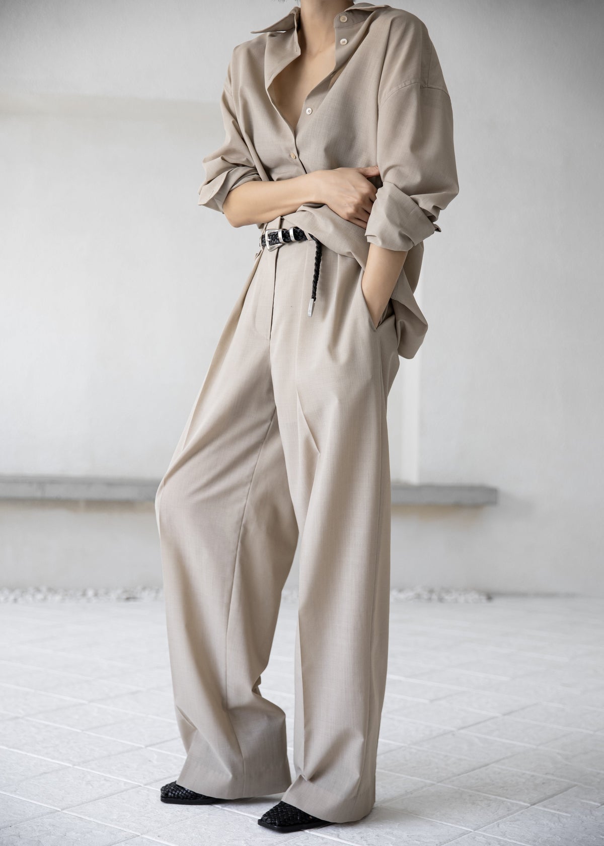Meslay Sheer Pleated Trousers - Beige β view 4 of 11