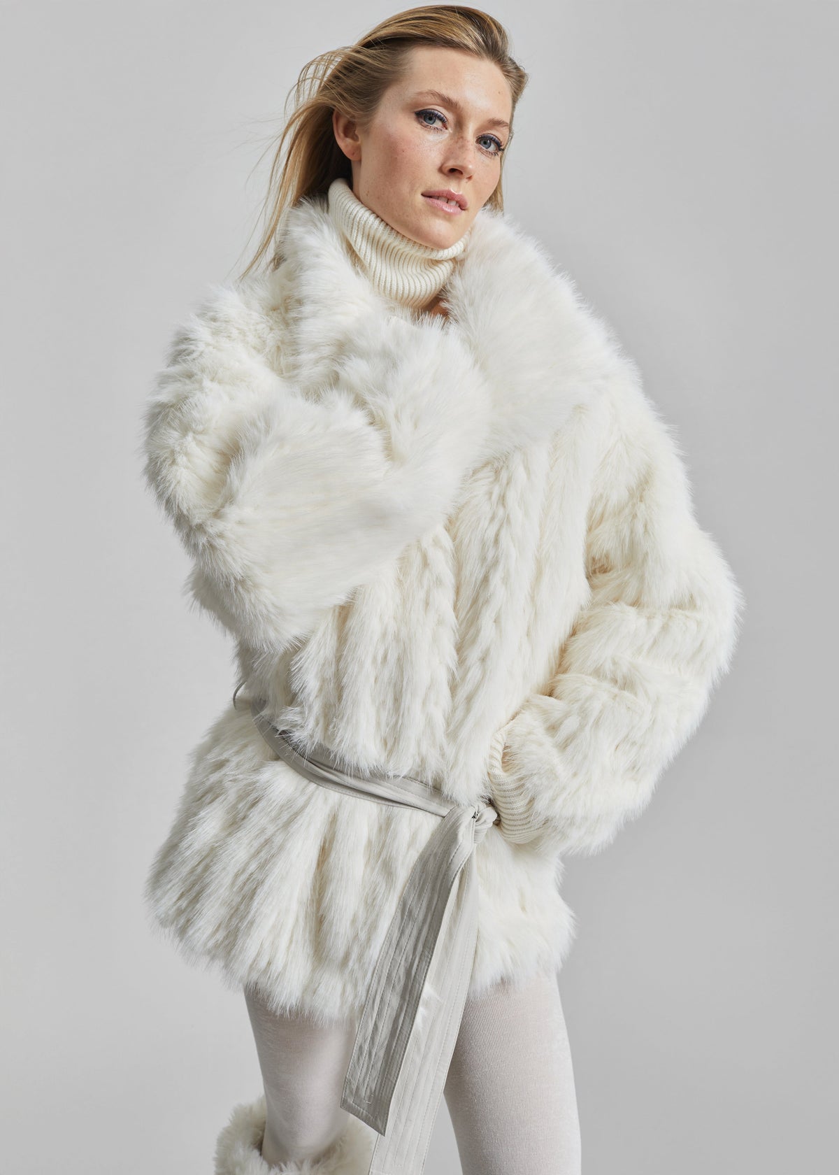 Mortisa Faux Fur Belted Short Coat - Off White β view 3 of 11