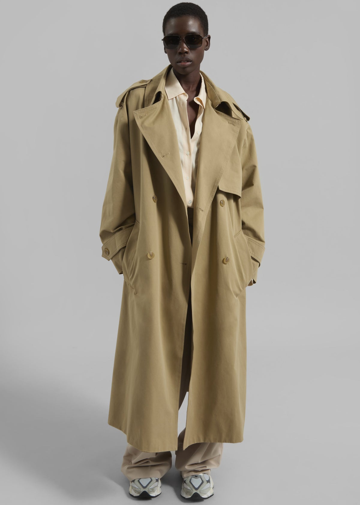 Nabesna Trench Coat - Beige β view 4 of 9