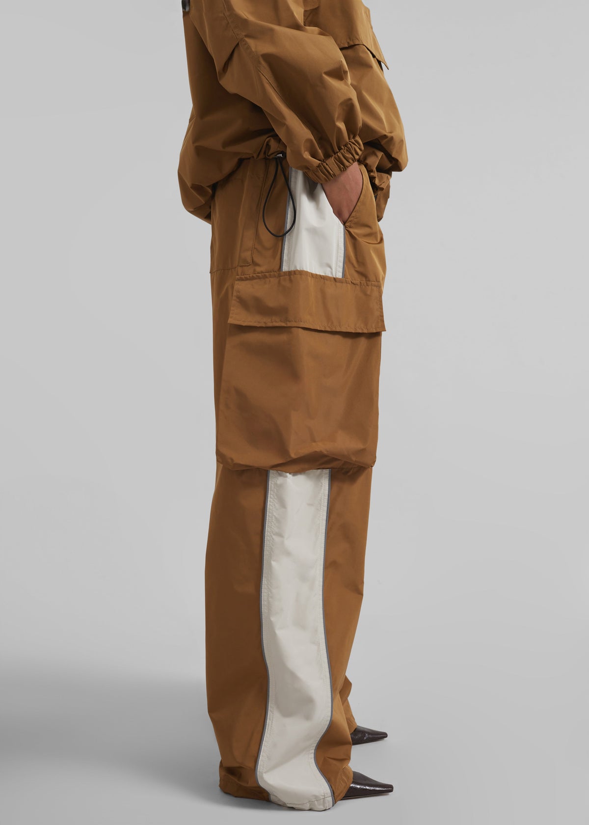 Navan Cargo Pants - Brown β view 4 of 7